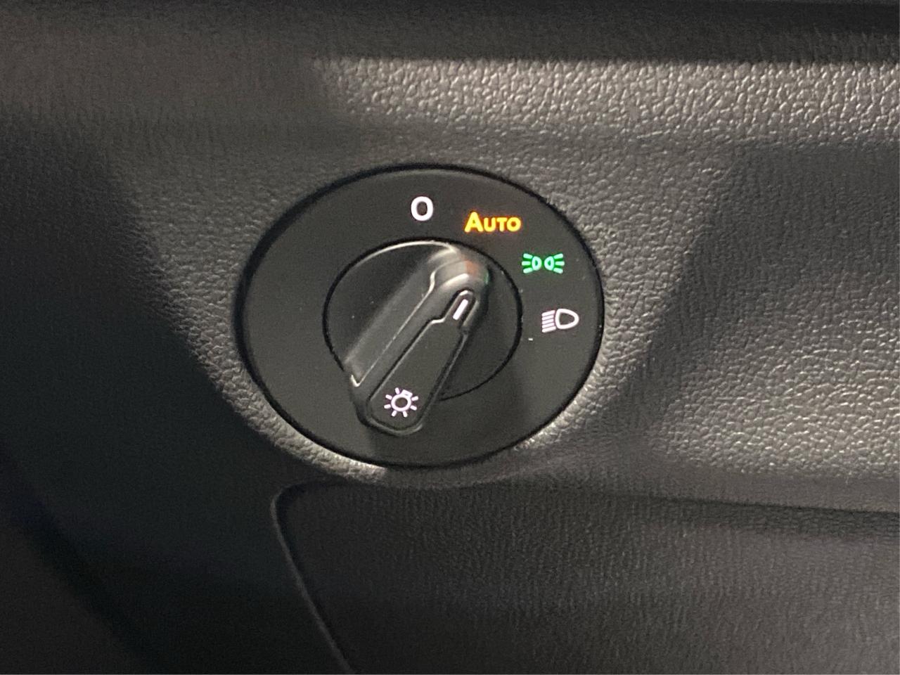 2019 Volkswagen Jetta HIGHLINE Photo