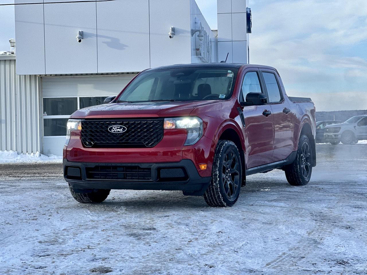 2025 Ford Maverick XLT AWD SuperCrew Photo2