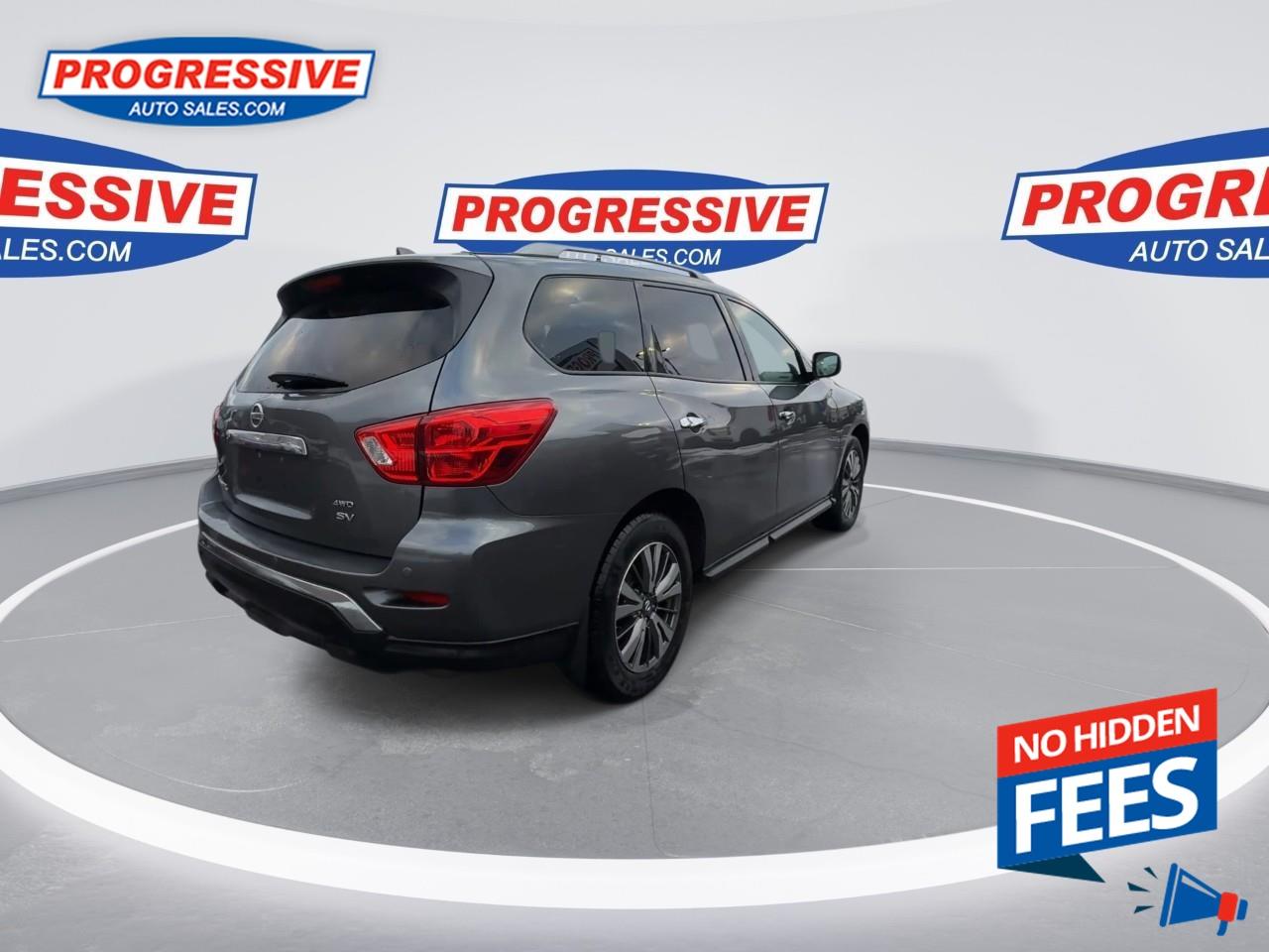 2019 Nissan Pathfinder SV Tech Photo