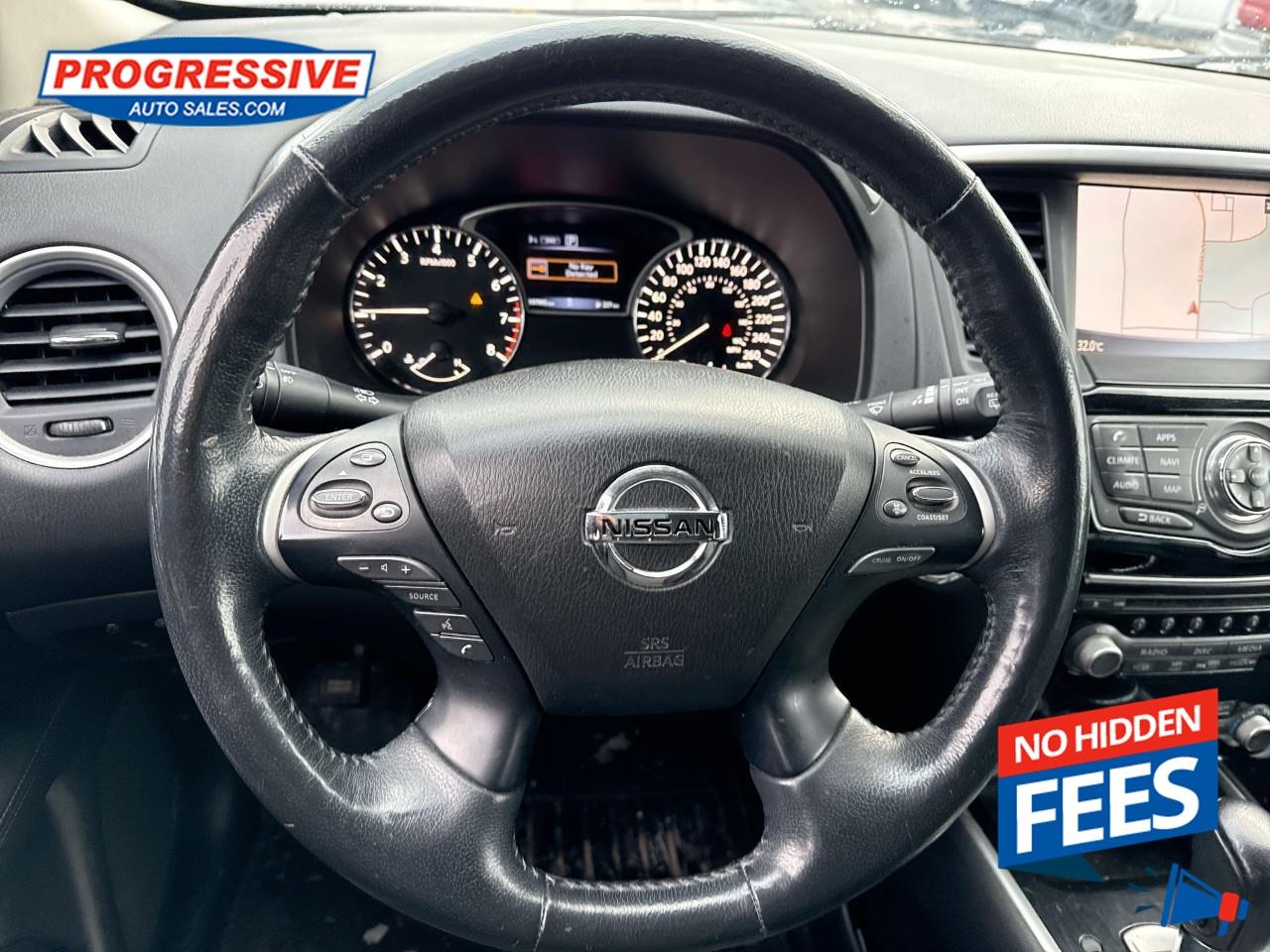 2019 Nissan Pathfinder SV Tech Photo