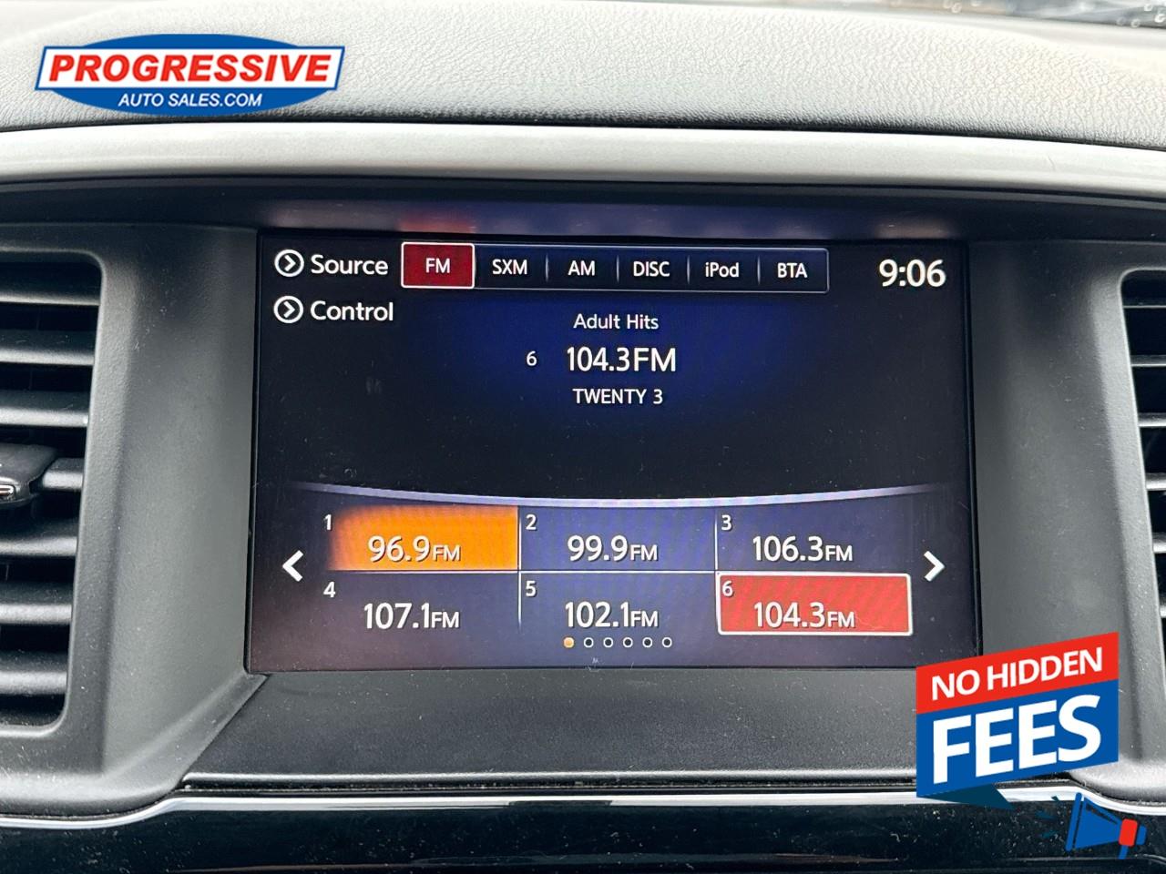 2019 Nissan Pathfinder SV Tech Photo