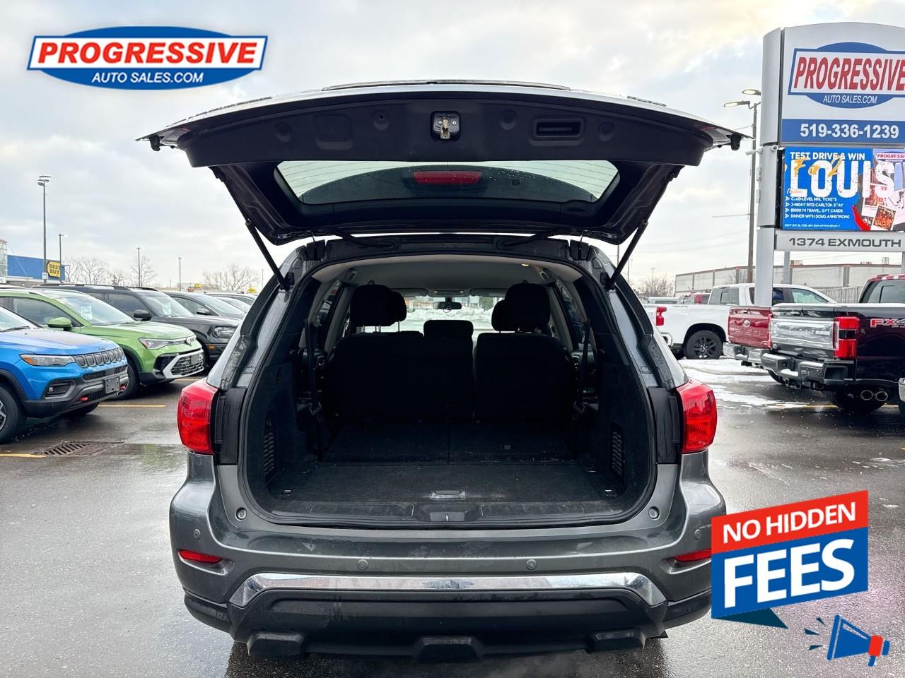 2019 Nissan Pathfinder SV Tech Photo