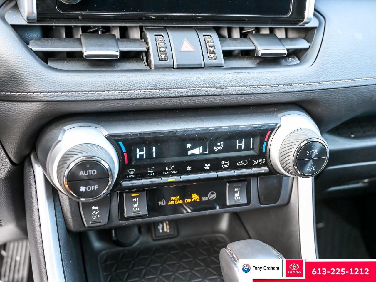 2023 Toyota RAV4 Hybrid XLE Photo