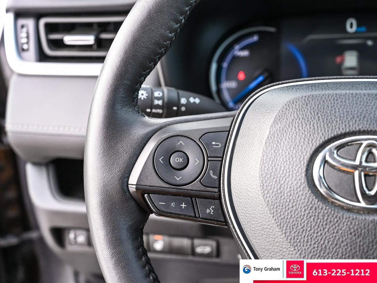 2023 Toyota RAV4 Hybrid XLE Photo