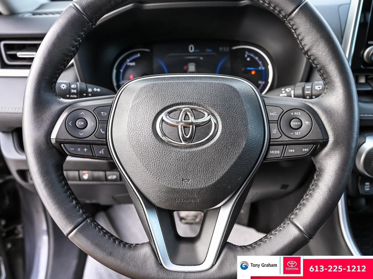 2023 Toyota RAV4 Hybrid XLE Photo