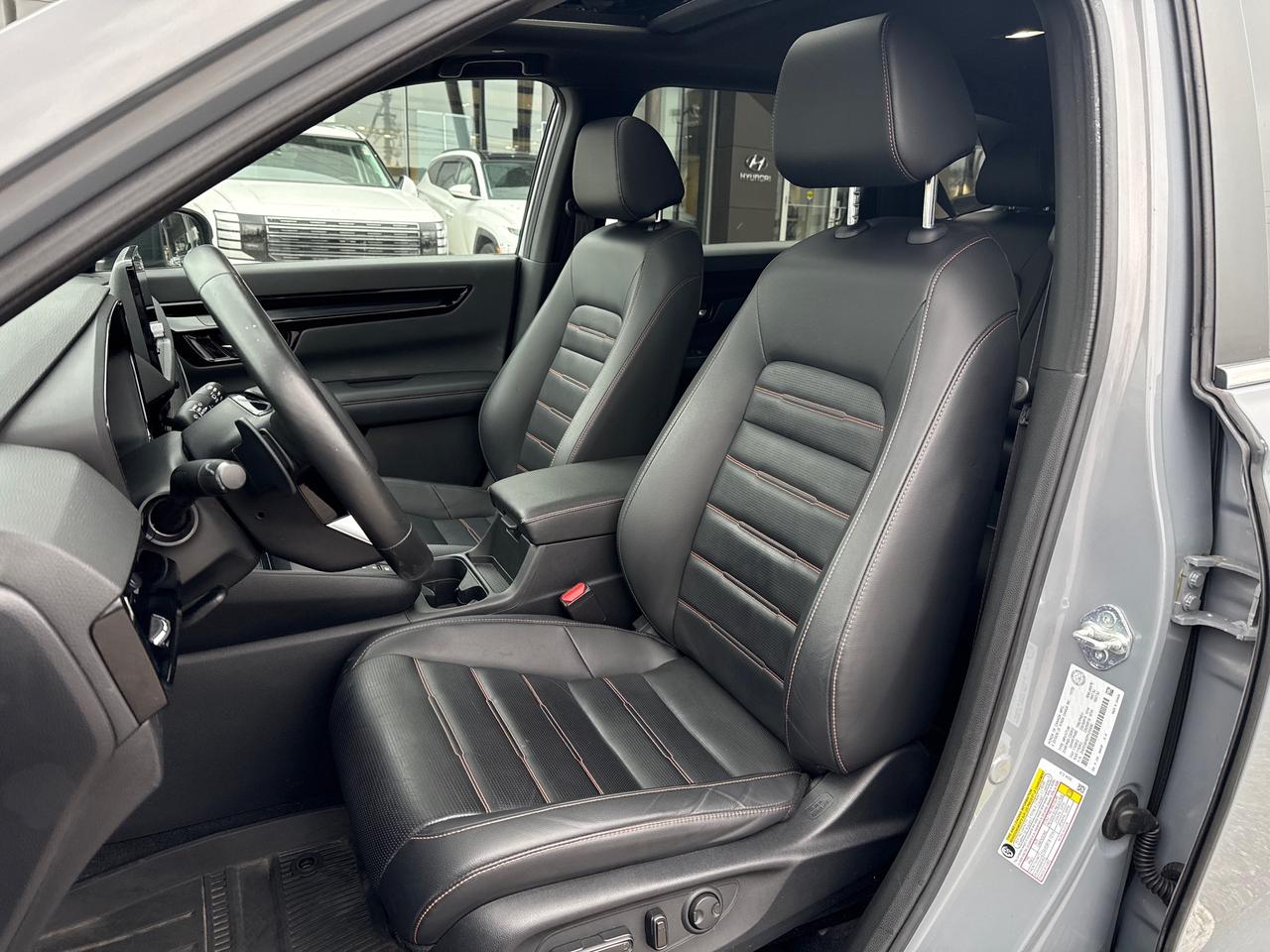 2023 Honda CR-V Hybrid Touring Photo