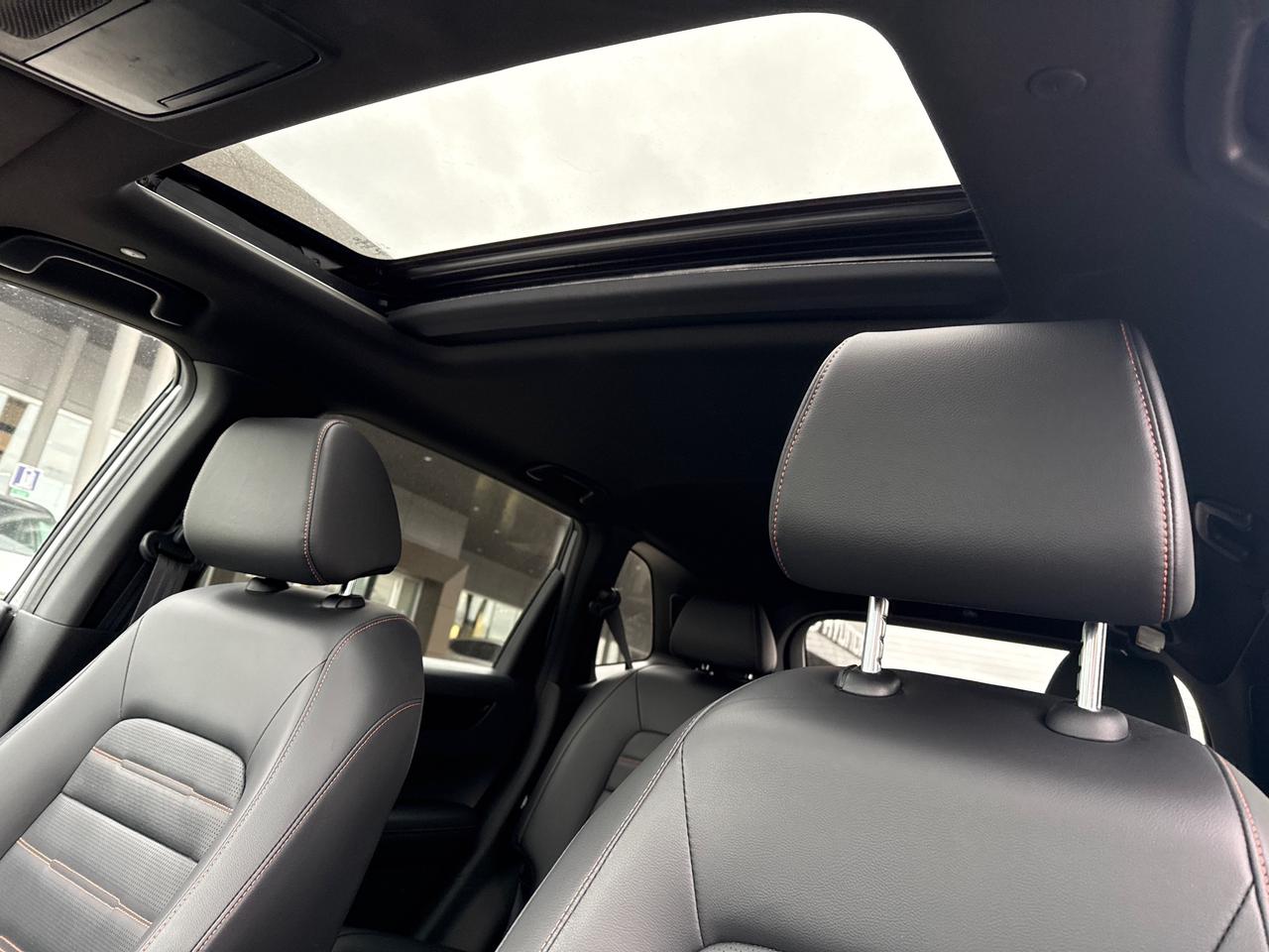 2023 Honda CR-V Hybrid Touring Photo