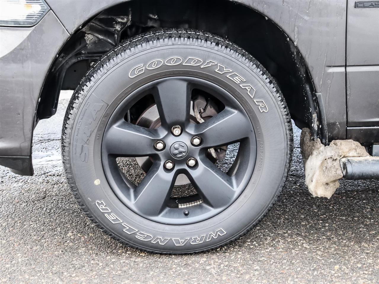 2022 RAM 1500 Classic Tradesman Wheel & Sound Pkg. | Electronics Group | Black Pkg. | Hitch | Trailer Brake Control | Photo