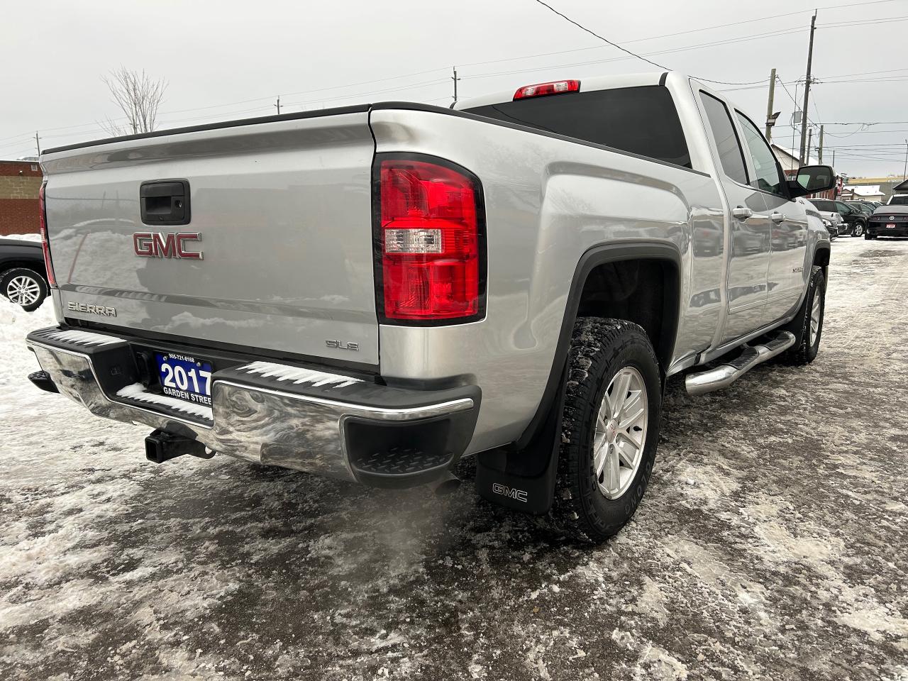 2017 GMC Sierra 1500 SLE Photo4