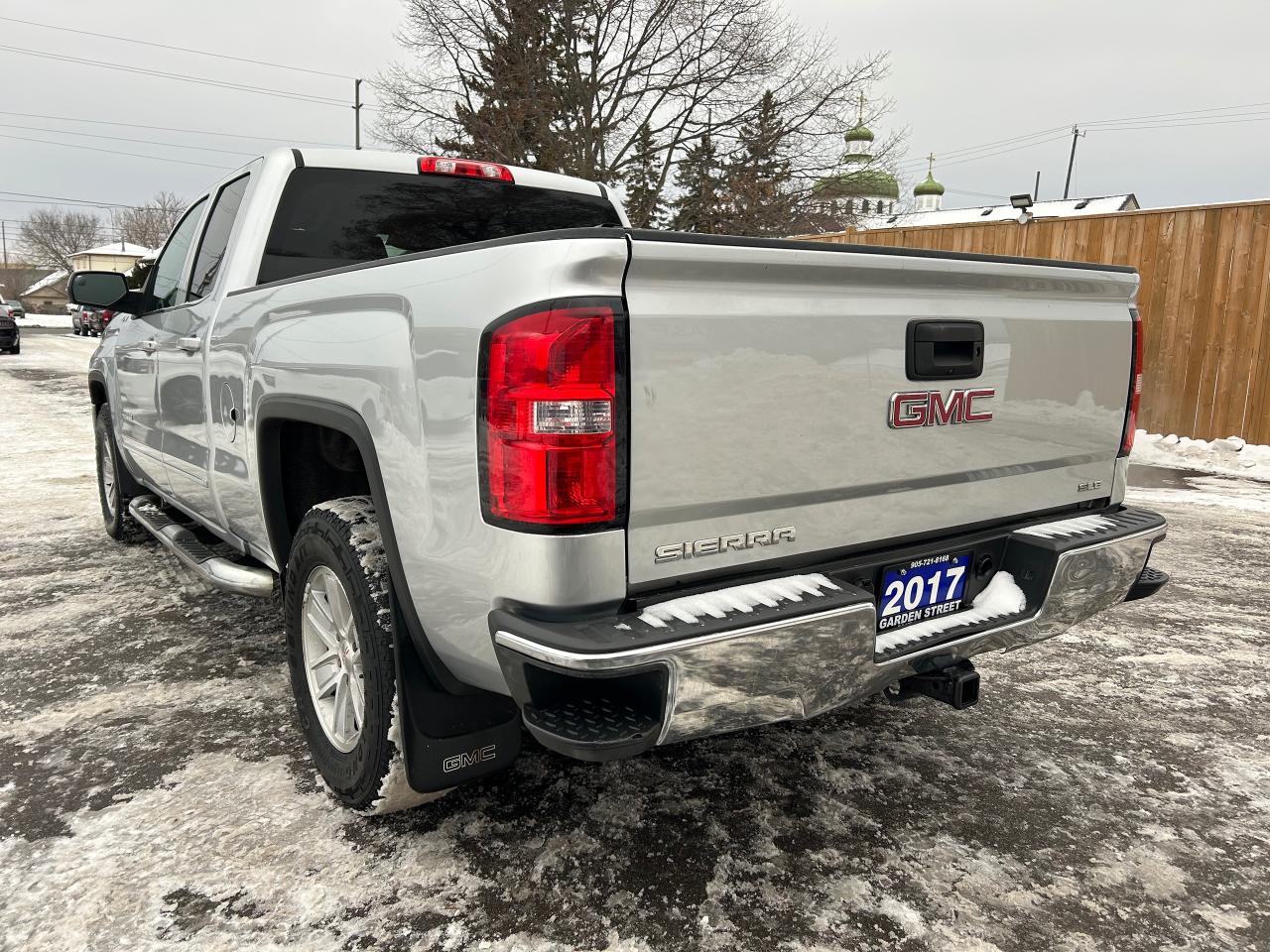 2017 GMC Sierra 1500 SLE Photo