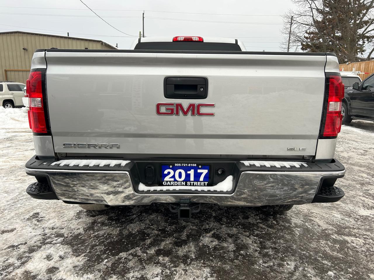 2017 GMC Sierra 1500 SLE Photo3