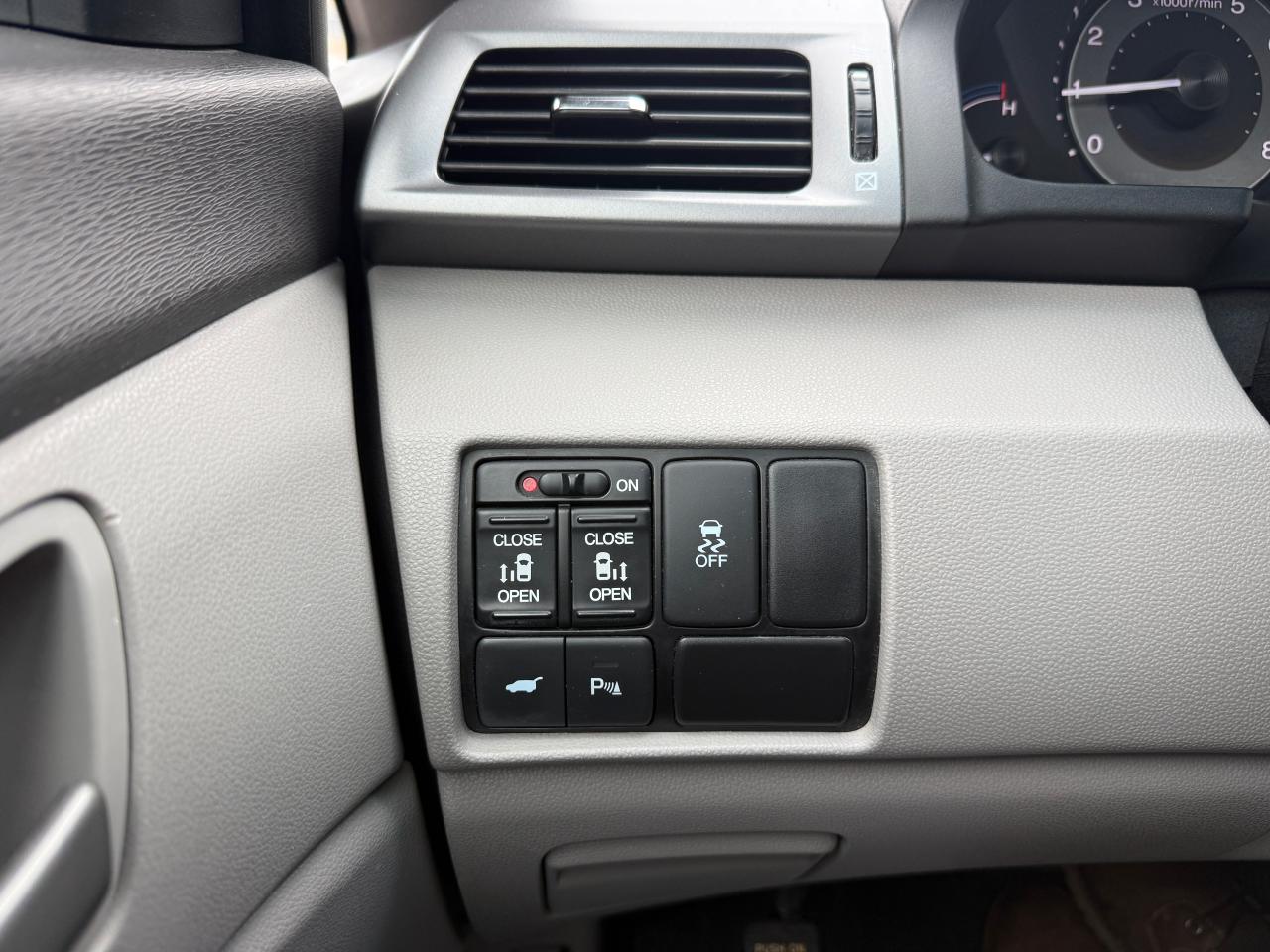 2012 Honda Odyssey EX-L Photo