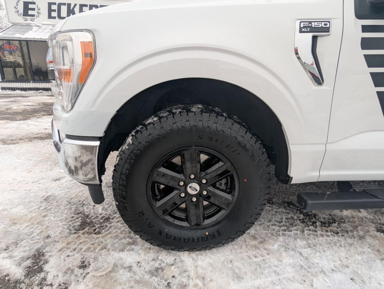 2022 Ford F-150 XLT SUPERCREW 4X4 WITH NAVIGATION!! Photo4