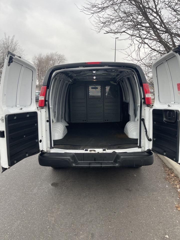 2016 Chevrolet Express Cargo Van NO WINDOWS ALL AROUND    REVERSE CAMERA Photo