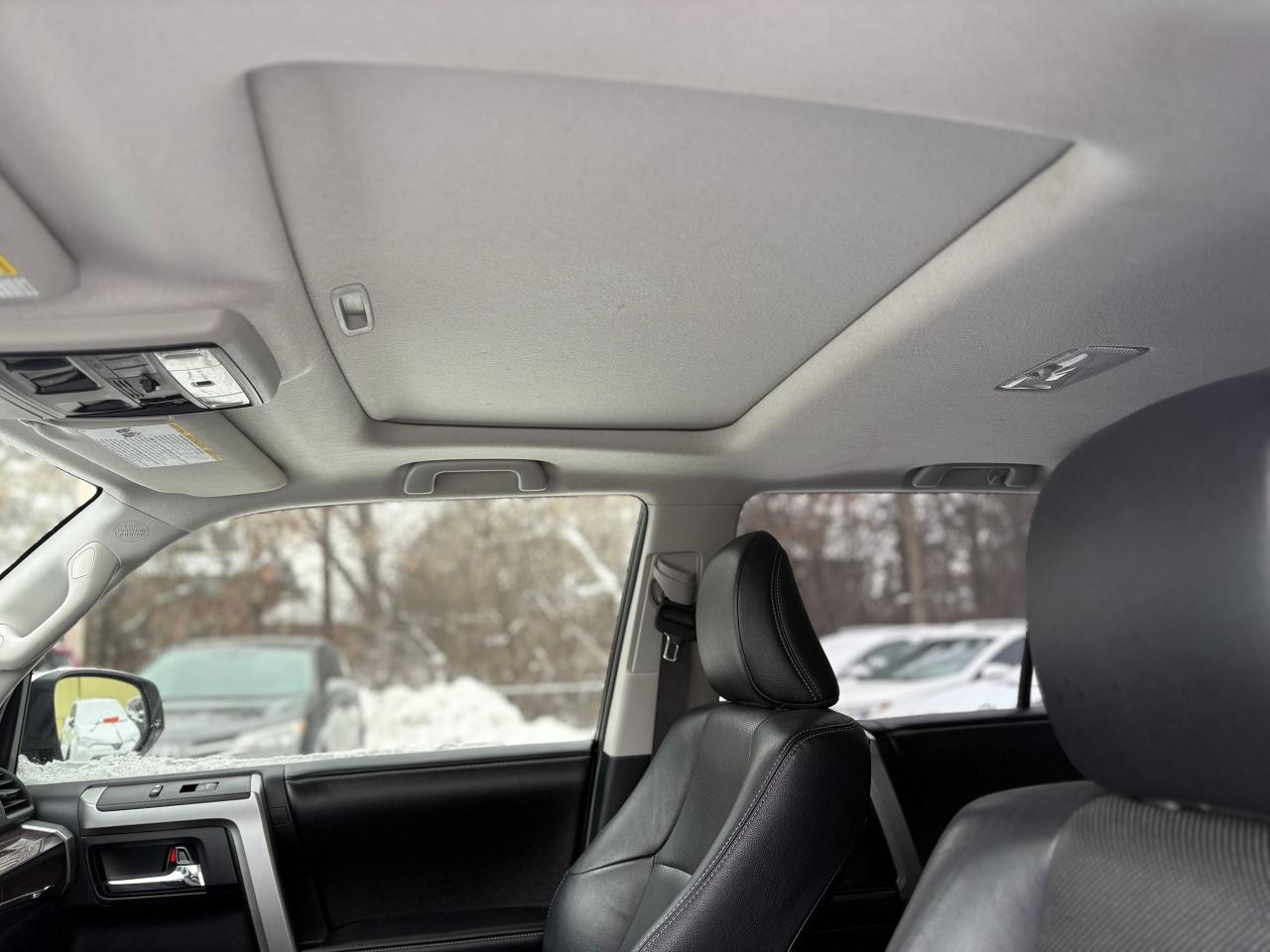 2015 Toyota 4Runner 7 PASSENGERS,LIMITED,NO ACCIDENT HISTORY,CERTIFIED Photo