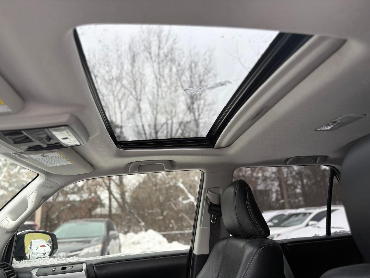 2015 Toyota 4Runner 7 PASSENGERS,LIMITED,NO ACCIDENT HISTORY,CERTIFIED Photo