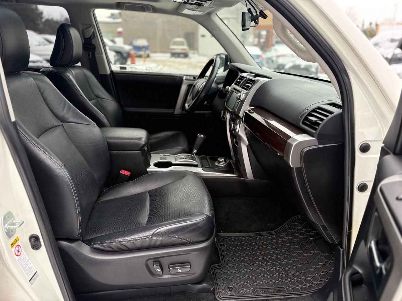 2015 Toyota 4Runner 7 PASSENGERS,LIMITED,NO ACCIDENT HISTORY,CERTIFIED Photo