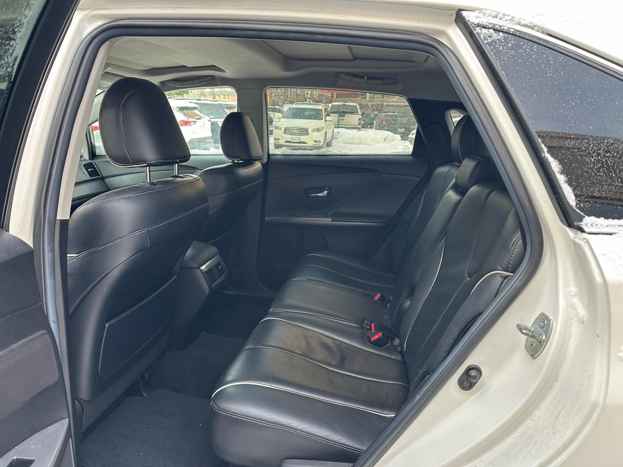 2014 Toyota Venza LIMITED AWD Photo