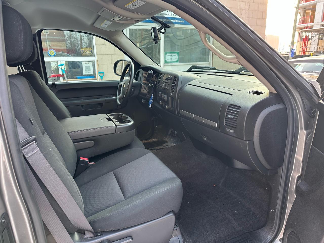 2013 Chevrolet Silverado 1500 2WD Ext Cab 143.5" LT Photo