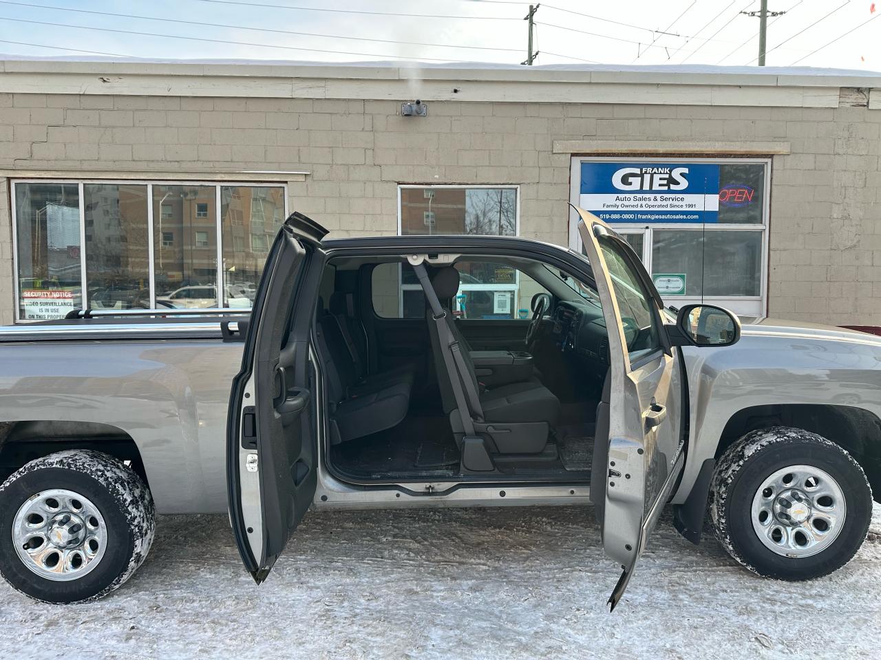 2013 Chevrolet Silverado 1500 2WD Ext Cab 143.5" LT Photo