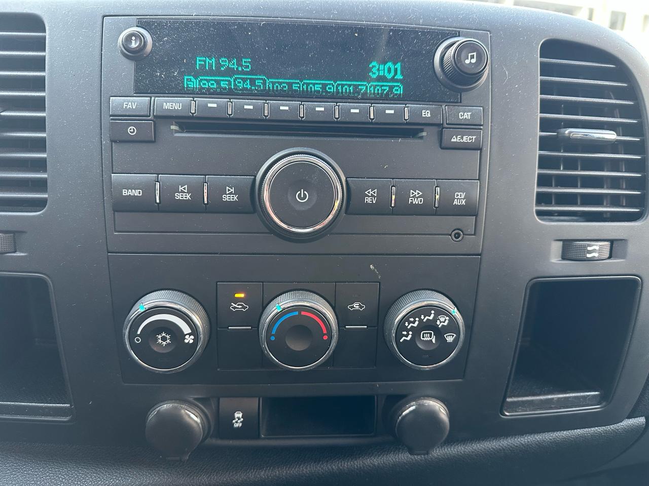 2013 Chevrolet Silverado 1500 2WD Ext Cab 143.5" LT Photo