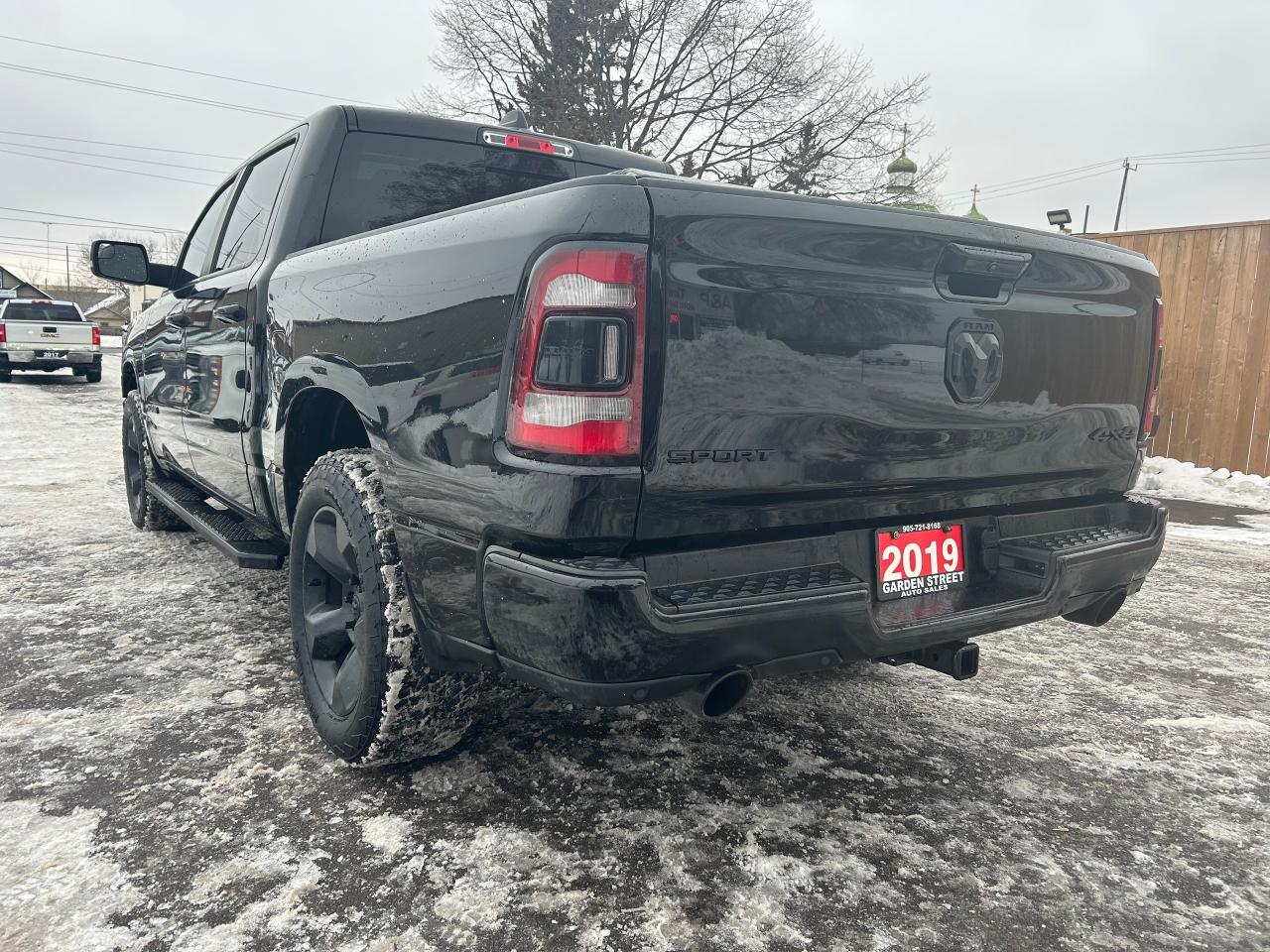 2019 RAM 1500 SPORT Photo2