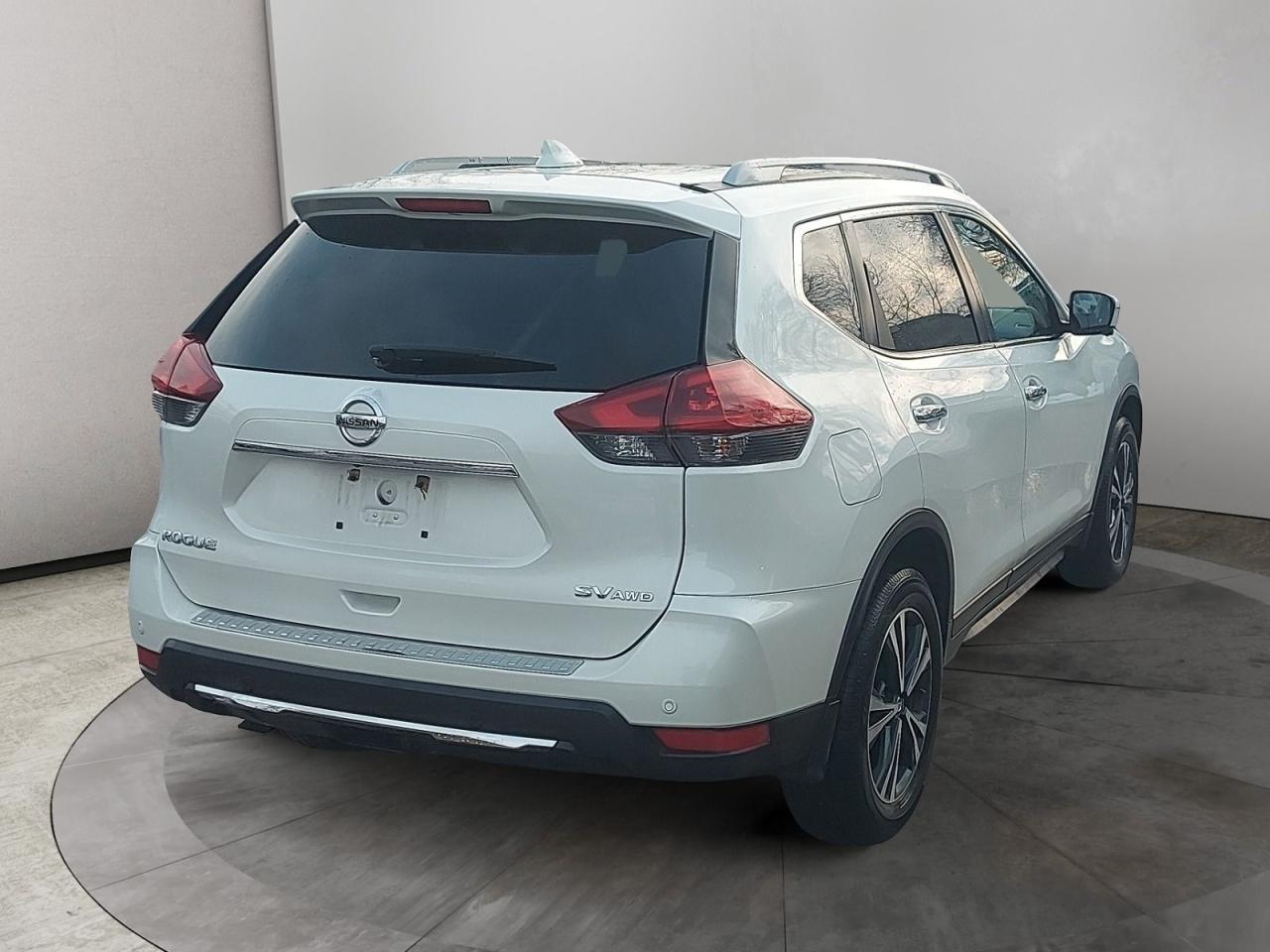 2020 Nissan Rogue SV Photo