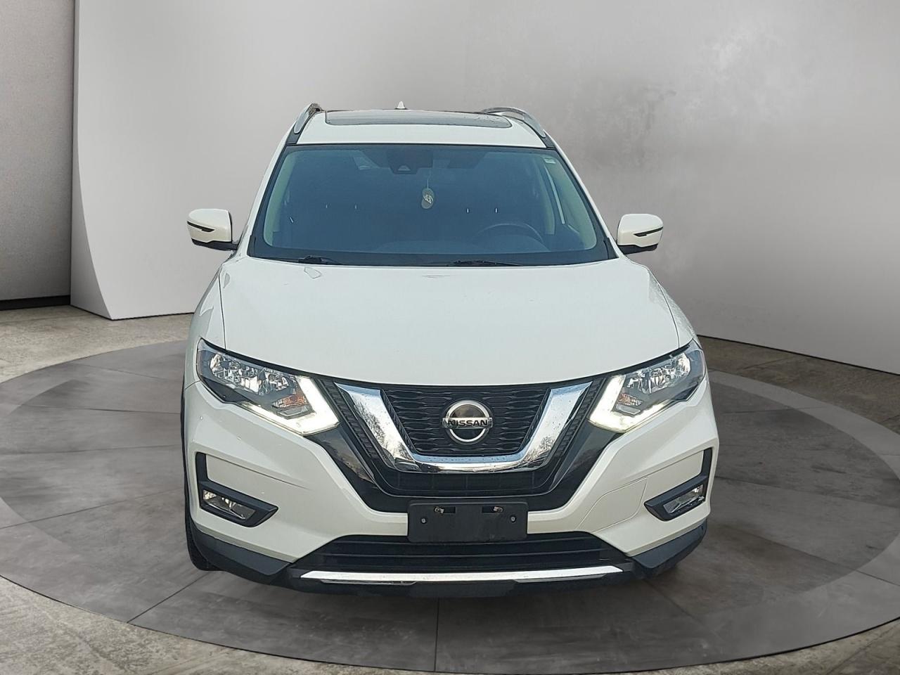 2020 Nissan Rogue SV Photo