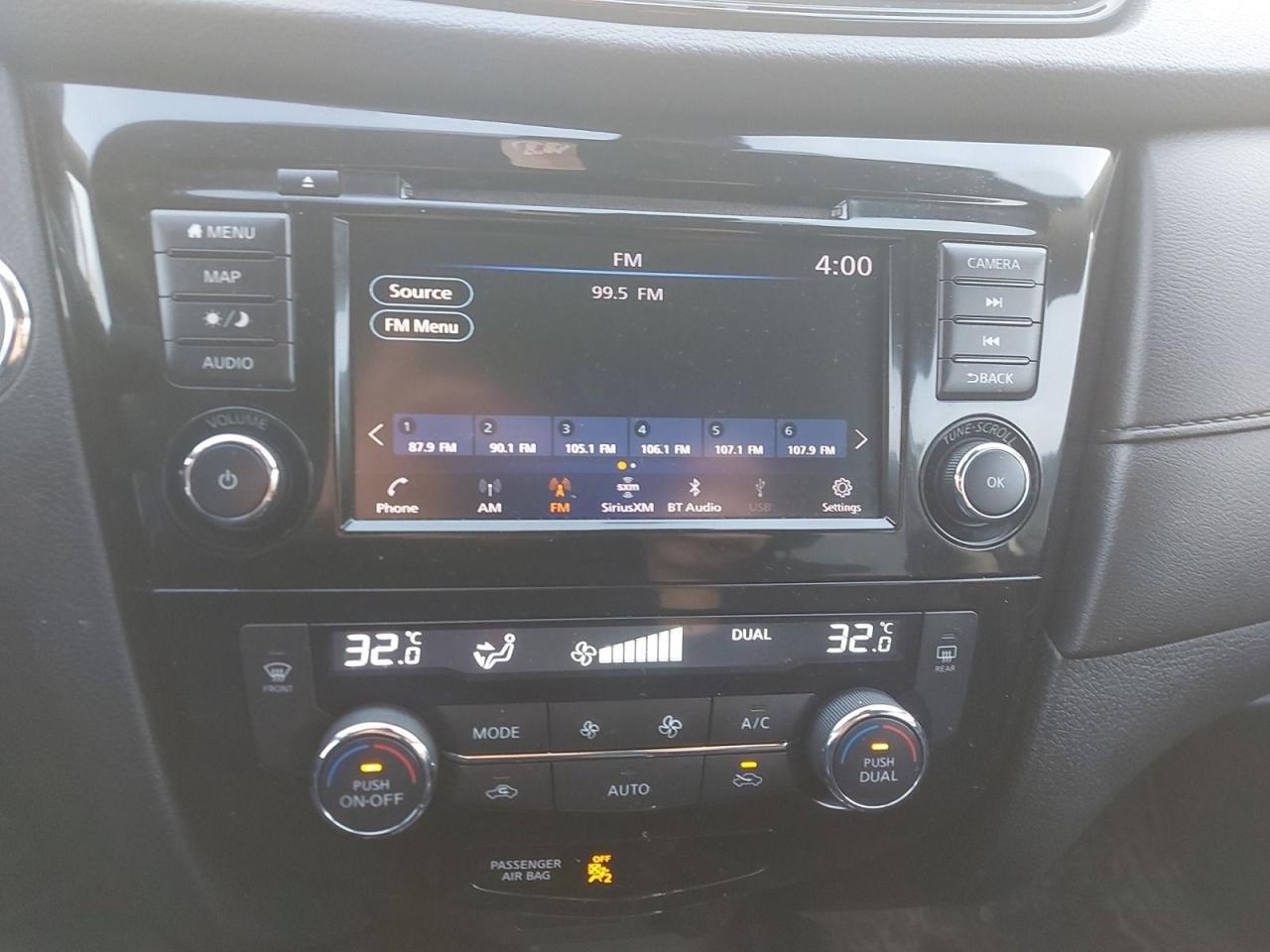 2020 Nissan Rogue SV Photo