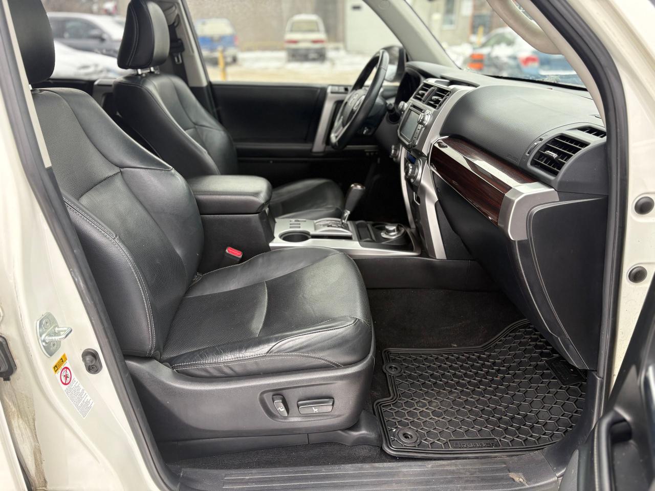 2016 Toyota 4Runner LIMITED, SAFETY CERTIFIED,NO ACCIDENT HISTORY, Photo