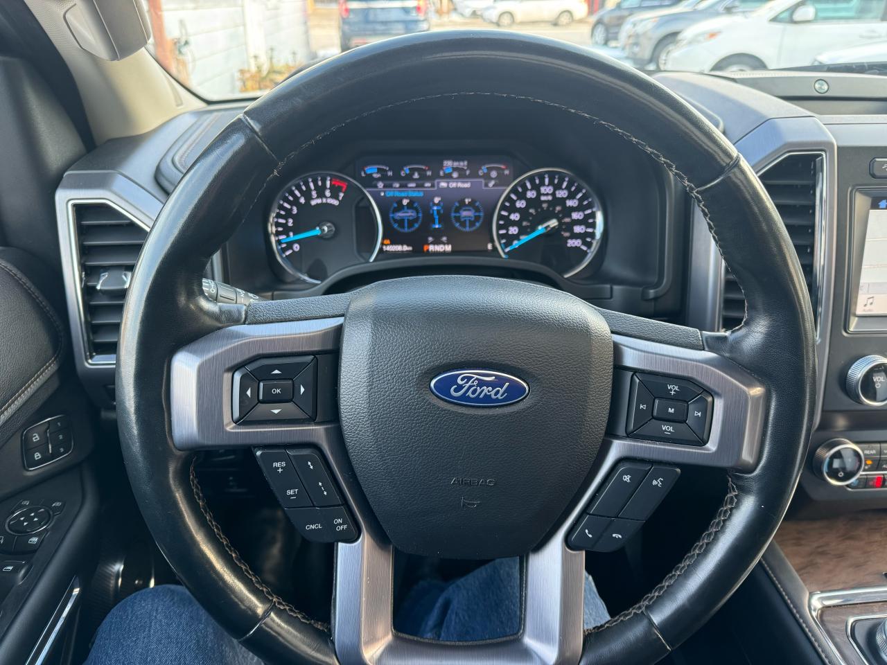 2019 Ford Expedition Platinum Max Photo