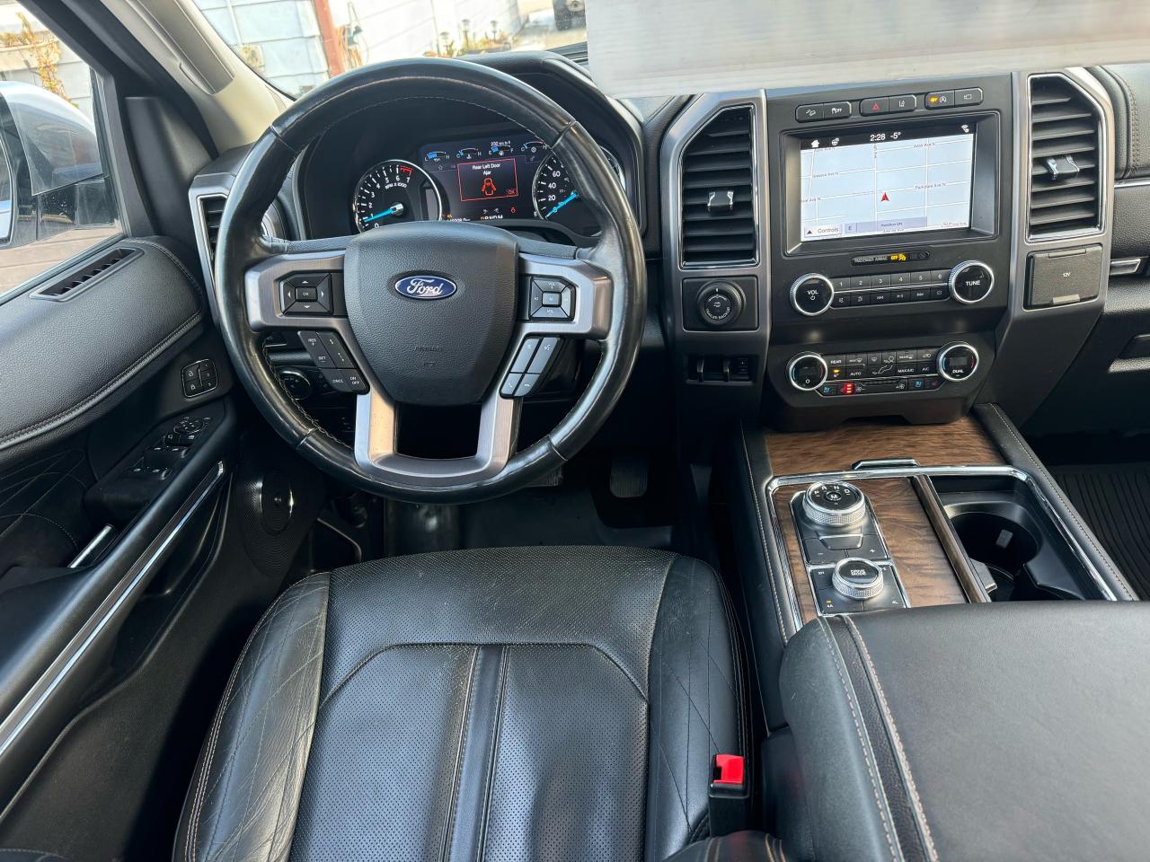 2019 Ford Expedition Platinum Max Photo