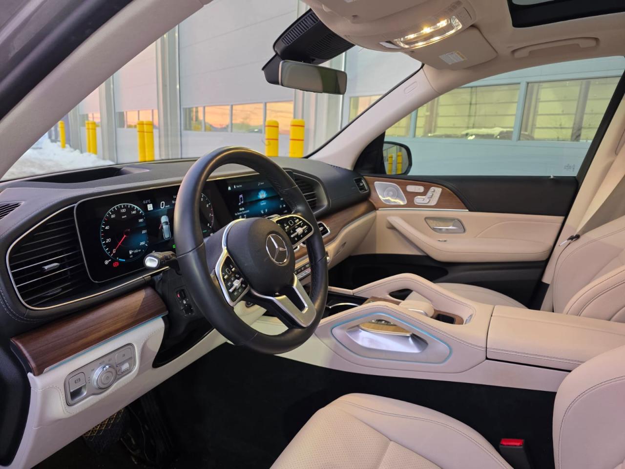 2022 Mercedes-Benz GLE GLE450 4MATIC - AMGPKG|PANO|NAVI|360CAM|BURMESTER Photo