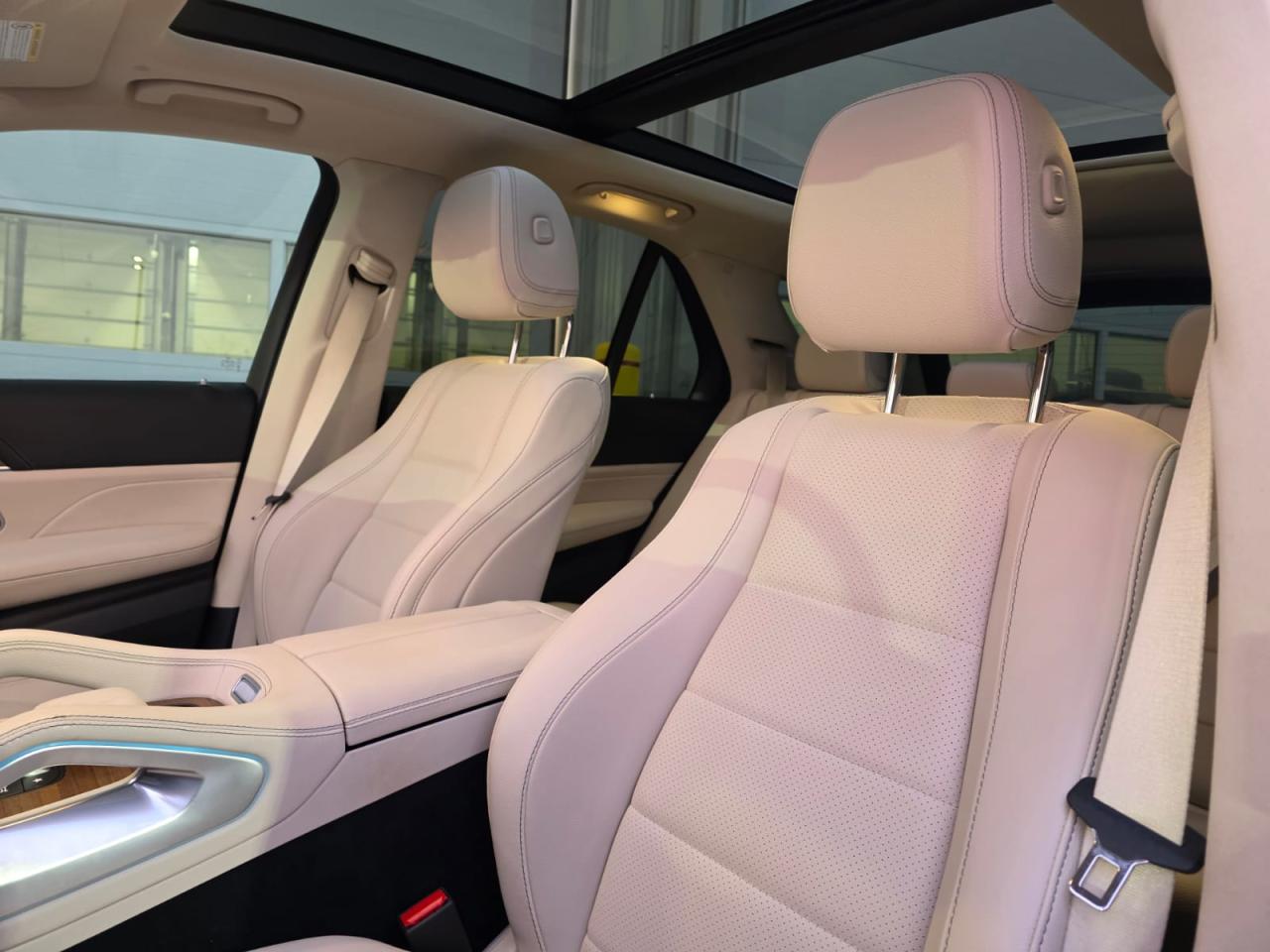 2022 Mercedes-Benz GLE GLE450 4MATIC - AMGPKG|PANO|NAVI|360CAM|BURMESTER Photo