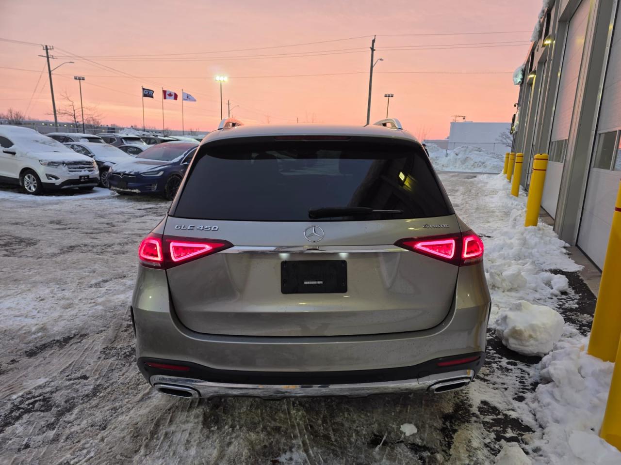 2022 Mercedes-Benz GLE GLE450 4MATIC - AMGPKG|PANO|NAVI|360CAM|BURMESTER Photo3