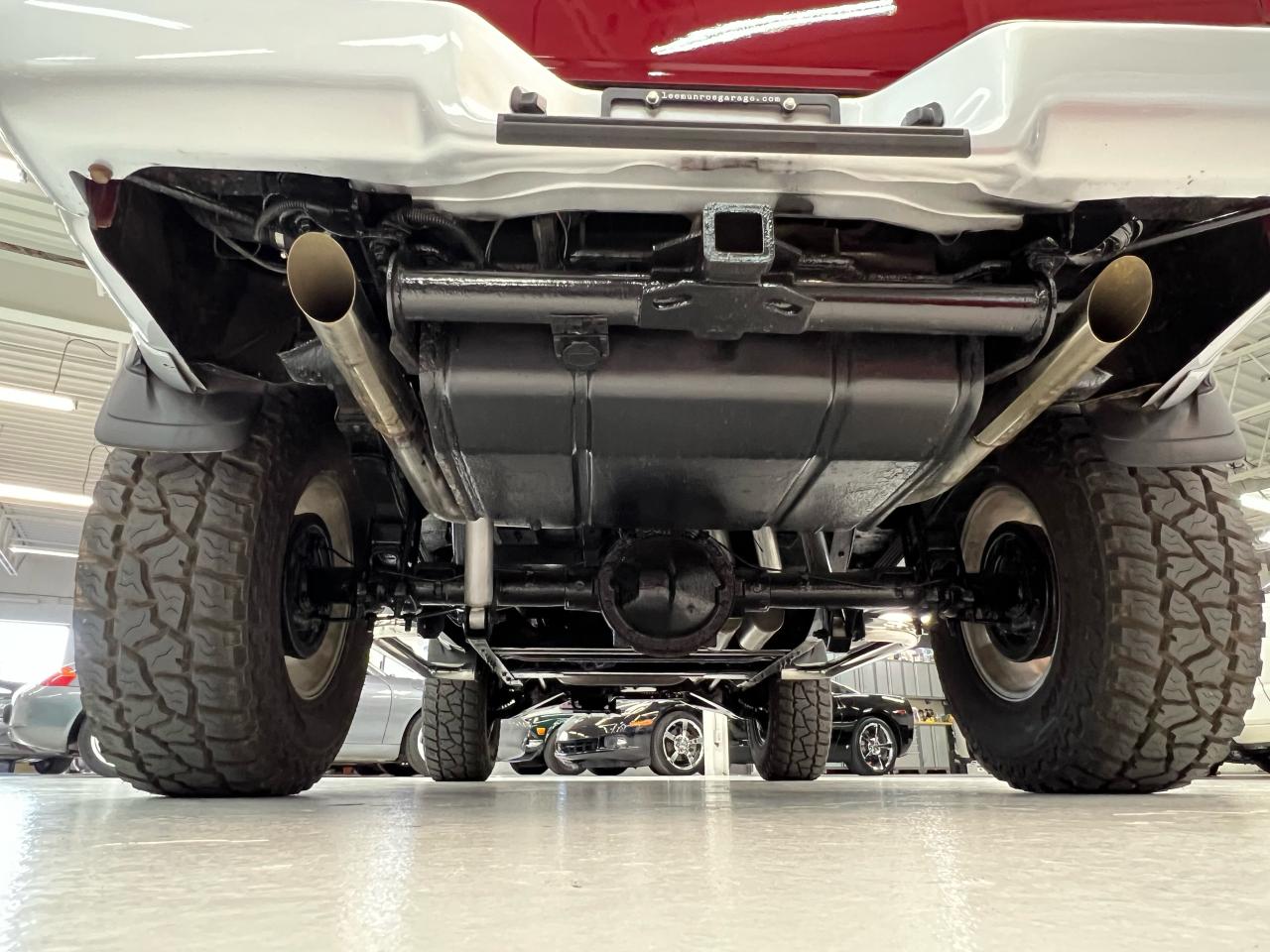 1996 GMC Yukon SLT 6.0 LS FRAME OFF Resto-Mod Photo