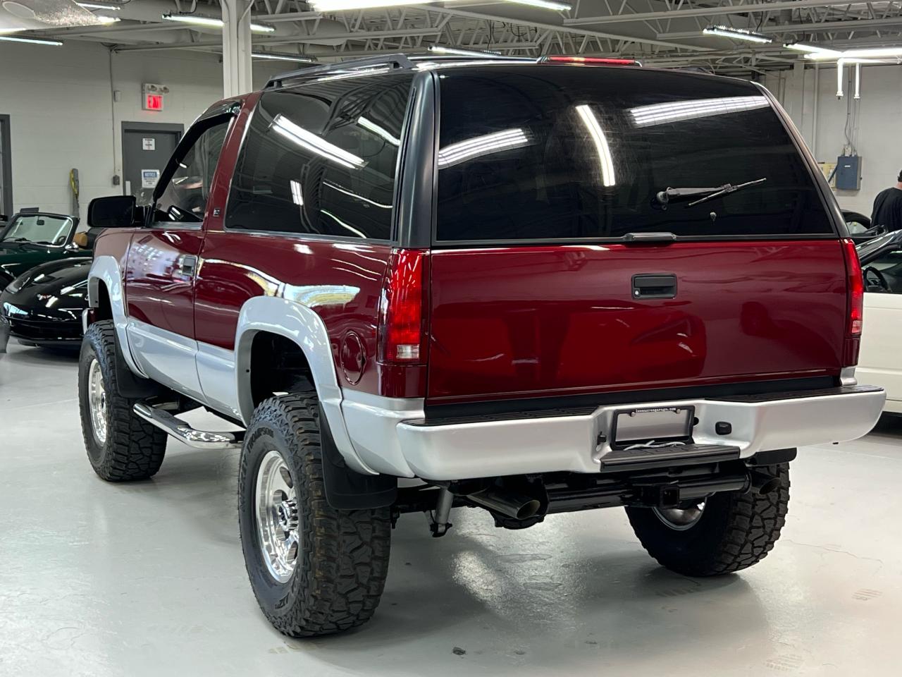 1996 GMC Yukon SLT 6.0 LS FRAME OFF Resto-Mod Photo