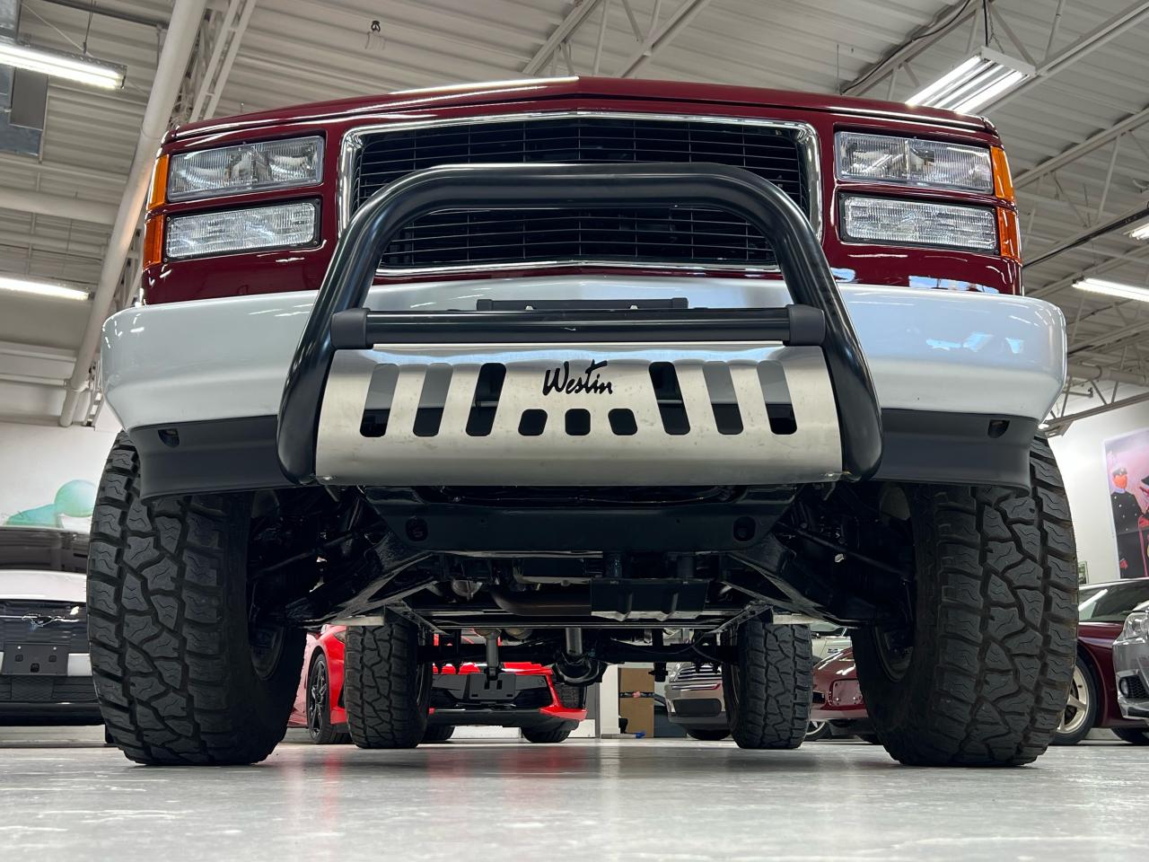 1996 GMC Yukon SLT 6.0 LS FRAME OFF Resto-Mod Photo