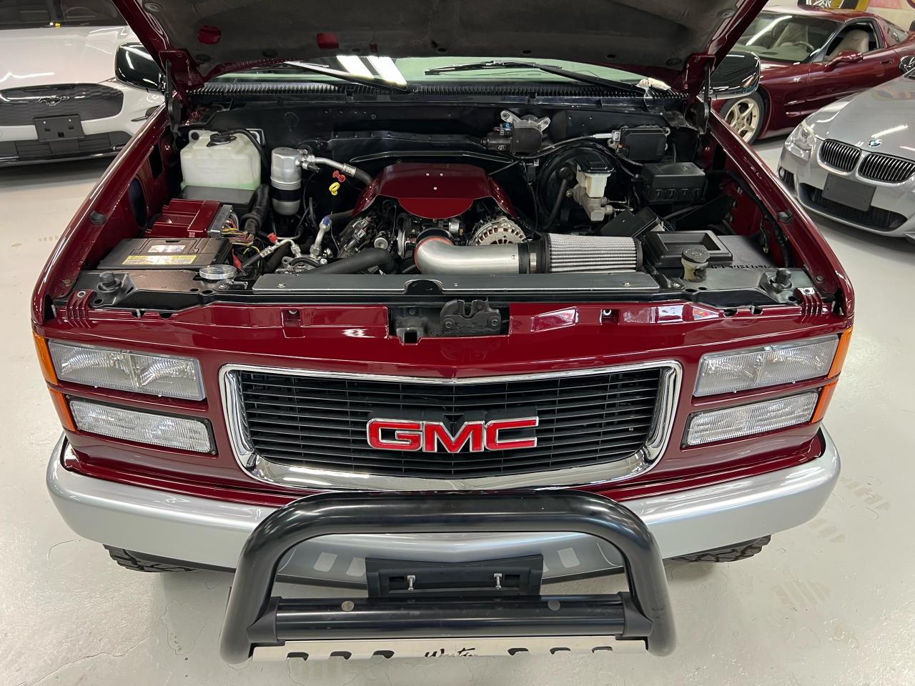 1996 GMC Yukon SLT 6.0 LS FRAME OFF Resto-Mod Photo