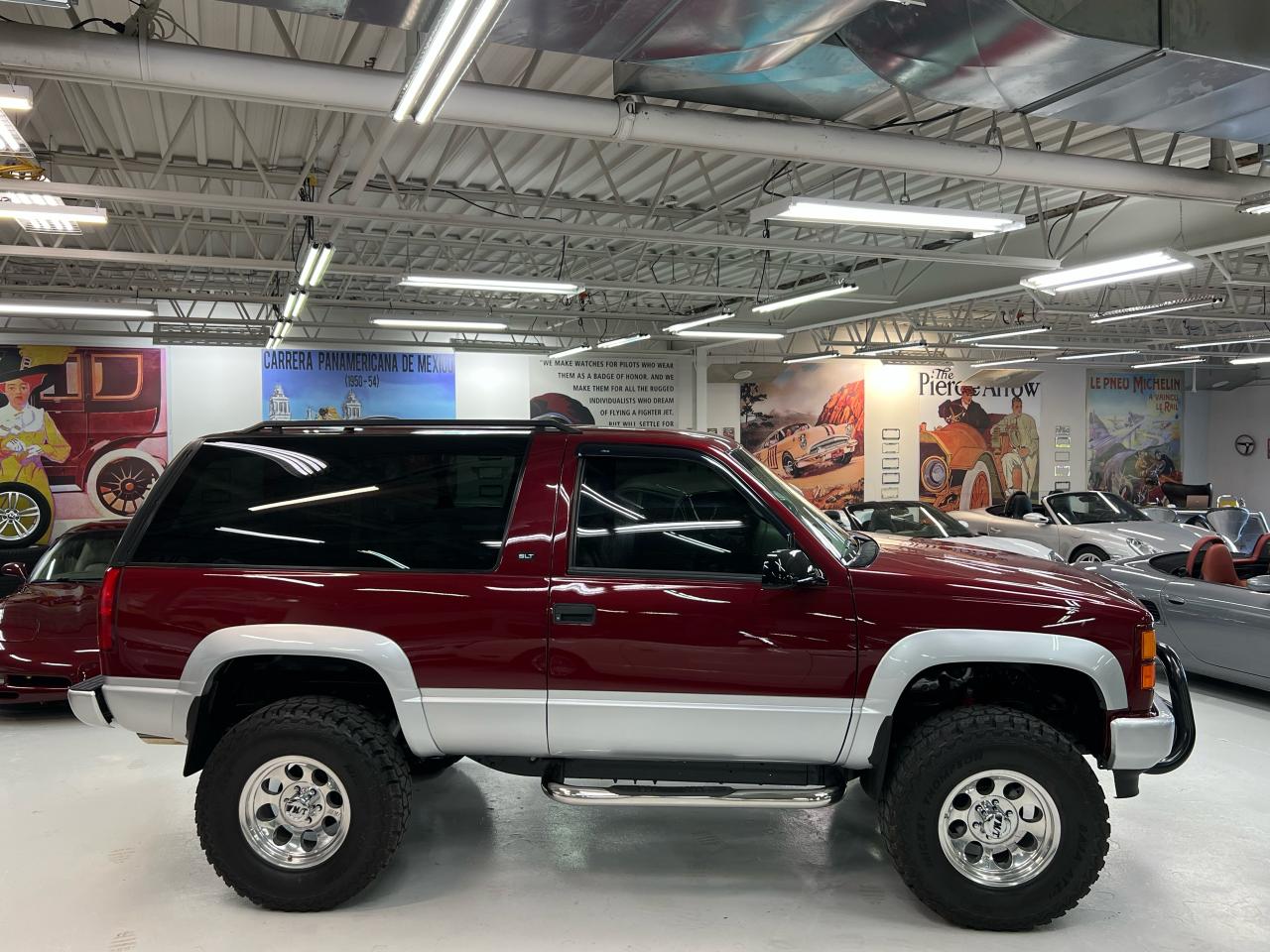 1996 GMC Yukon SLT 6.0 LS FRAME OFF Resto-Mod Photo
