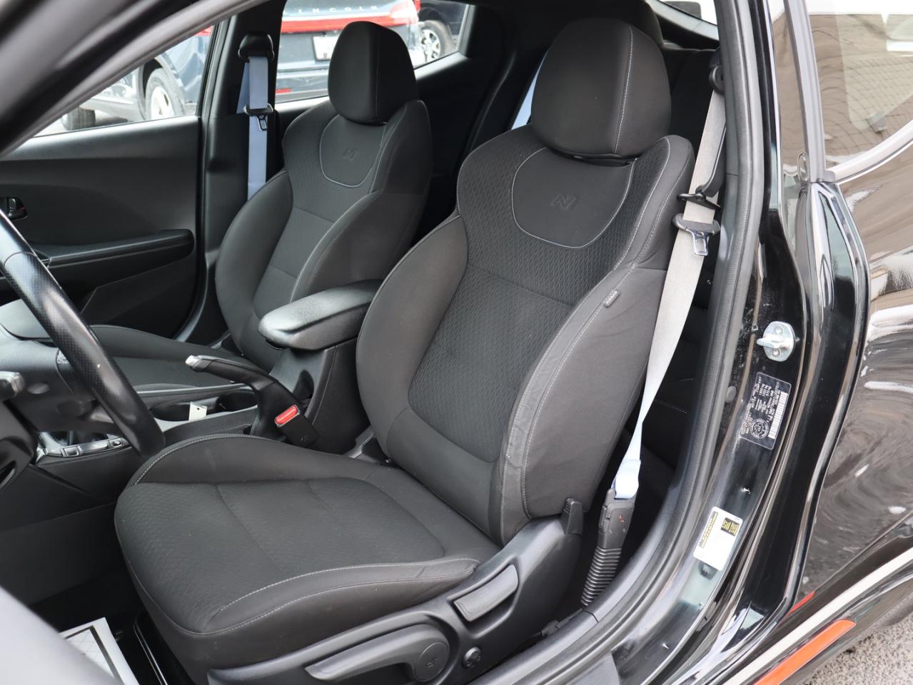 2020 Hyundai Veloster N 2.0 TURBO CERTIFIED *ACCIDENT FREE**LOW KMS* CAMERA BLUETOOTH HEATED SEATS CRUISE ALLOYS Photo