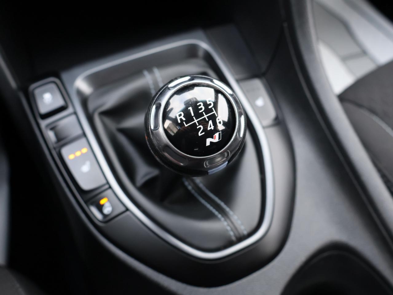 2020 Hyundai Veloster N 2.0 TURBO CERTIFIED *ACCIDENT FREE**LOW KMS* CAMERA BLUETOOTH HEATED SEATS CRUISE ALLOYS Photo