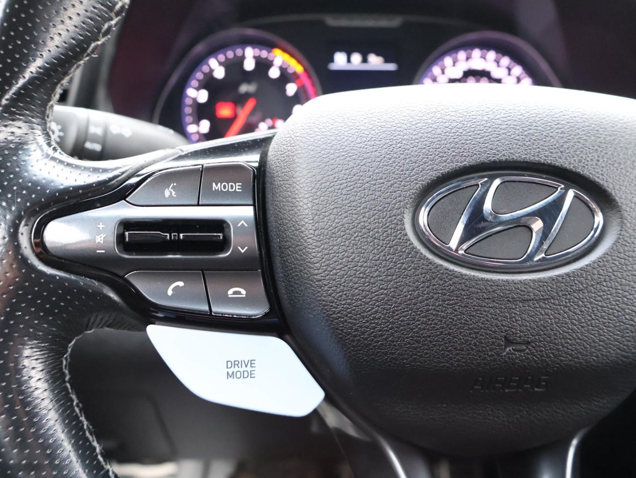 2020 Hyundai Veloster N 2.0 TURBO CERTIFIED *ACCIDENT FREE**LOW KMS* CAMERA BLUETOOTH HEATED SEATS CRUISE ALLOYS Photo