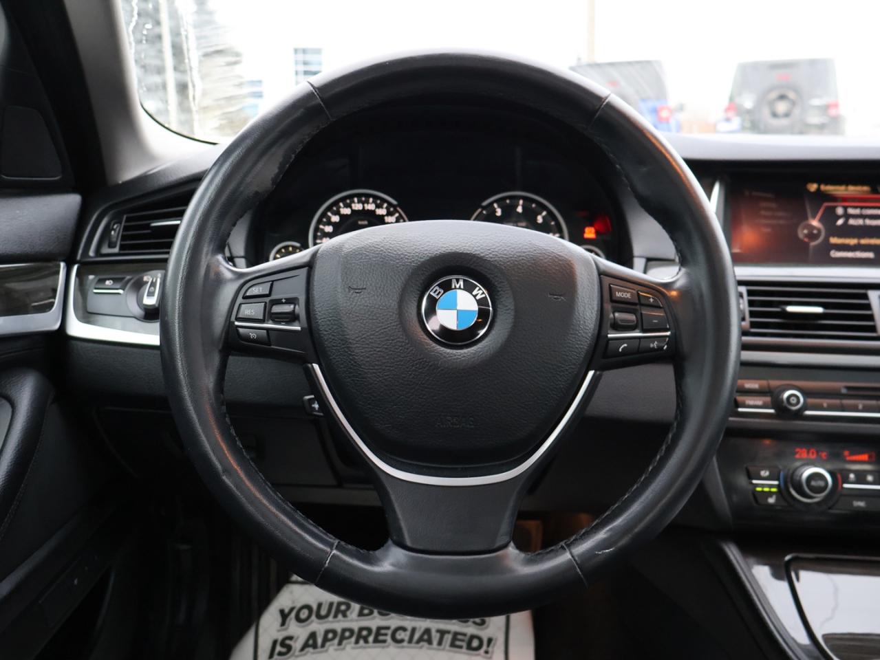 2016 BMW 5 Series 528i XDRIVE CERTIFIED NAV BLUETOOTH LEATHER HEATED SEATS SUNROOF CRUISE ALLOYS Photo