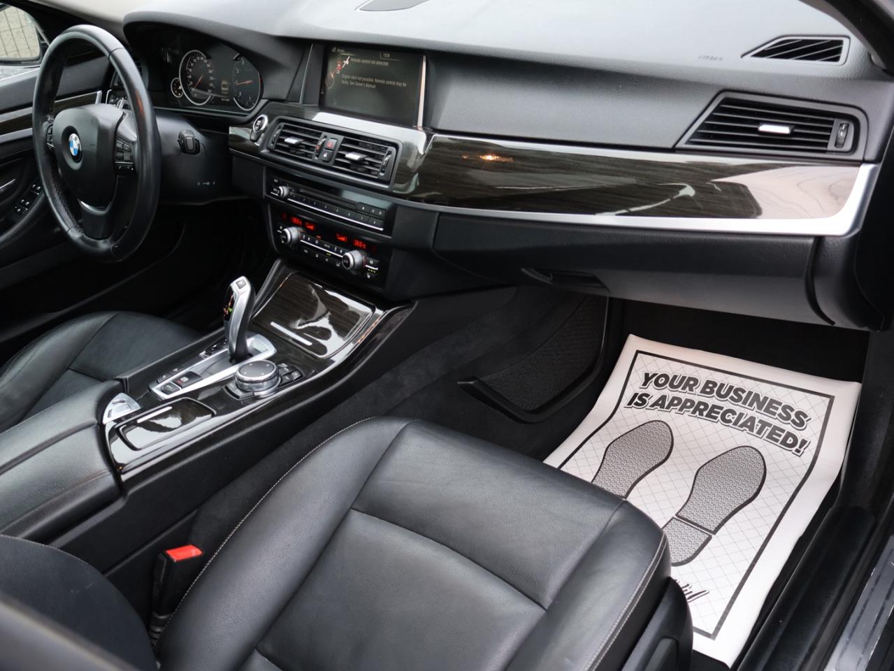 2016 BMW 5 Series 528i XDRIVE CERTIFIED NAV BLUETOOTH LEATHER HEATED SEATS SUNROOF CRUISE ALLOYS Photo