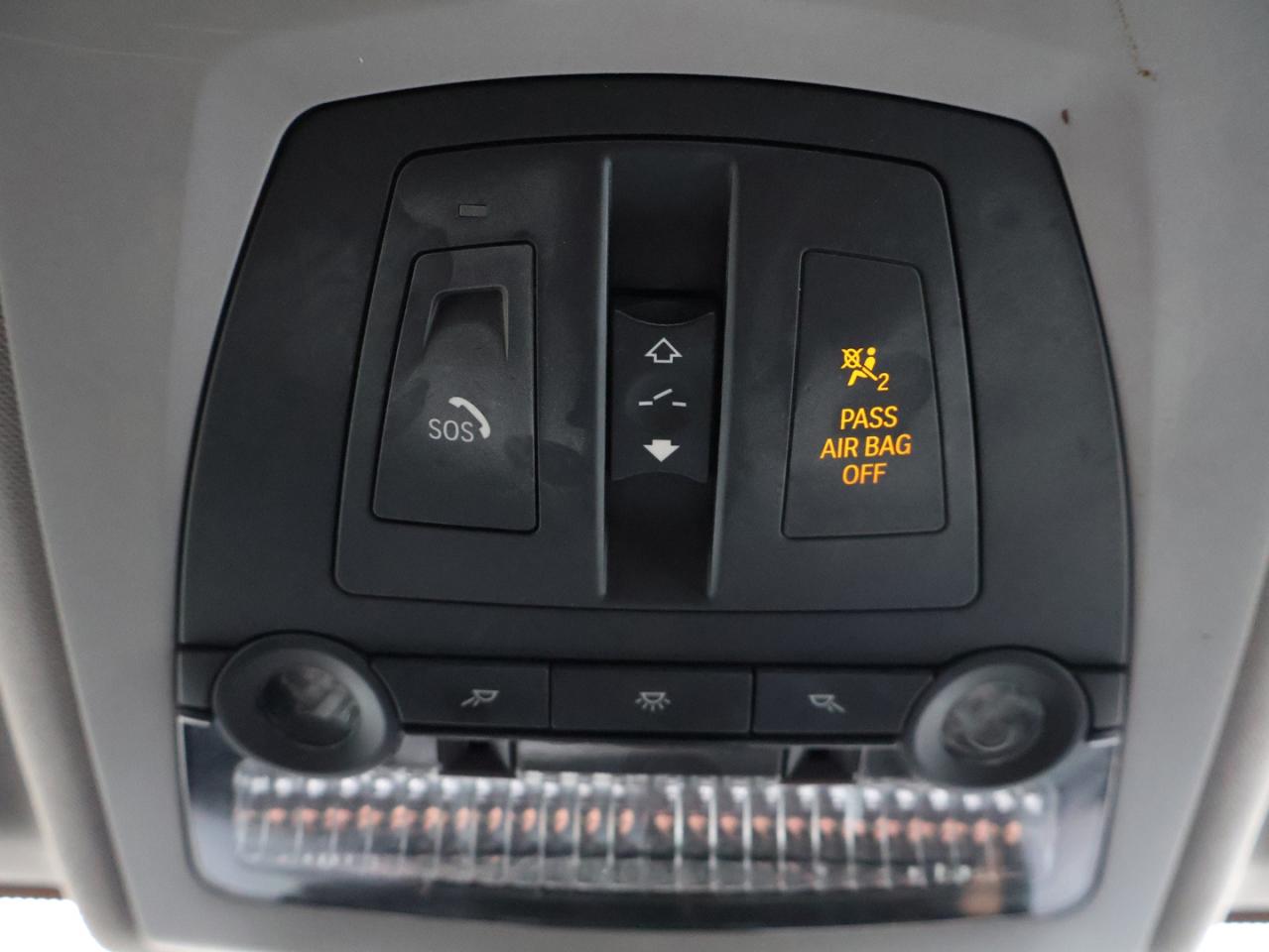 2016 BMW 5 Series 528i XDRIVE CERTIFIED NAV BLUETOOTH LEATHER HEATED SEATS SUNROOF CRUISE ALLOYS Photo