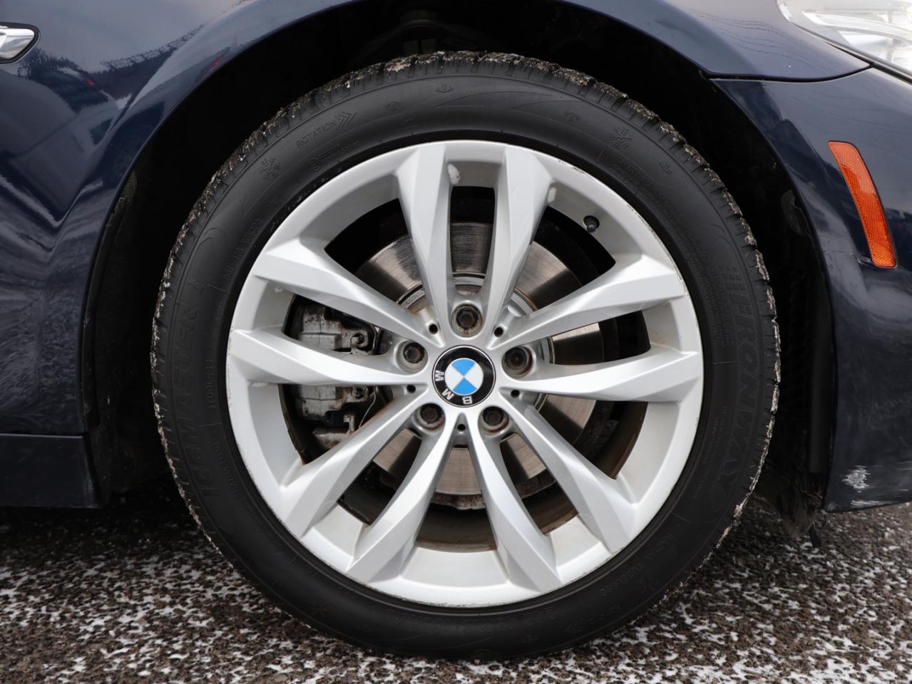 2016 BMW 5 Series 528i XDRIVE CERTIFIED NAV BLUETOOTH LEATHER HEATED SEATS SUNROOF CRUISE ALLOYS Photo