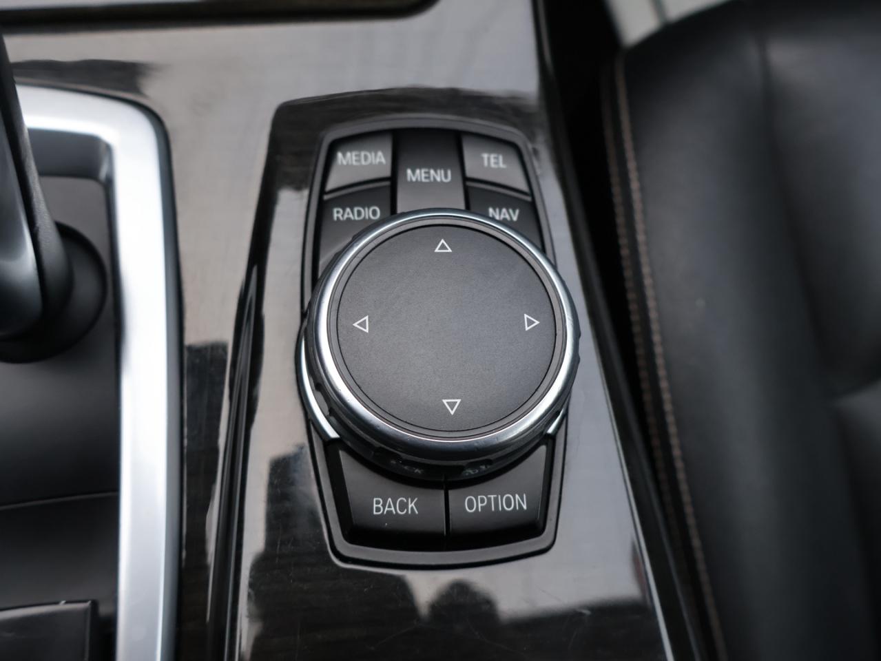 2016 BMW 5 Series 528i XDRIVE CERTIFIED NAV BLUETOOTH LEATHER HEATED SEATS SUNROOF CRUISE ALLOYS Photo