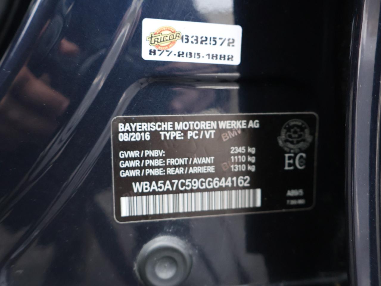 2016 BMW 5 Series 528i XDRIVE CERTIFIED NAV BLUETOOTH LEATHER HEATED SEATS SUNROOF CRUISE ALLOYS Photo