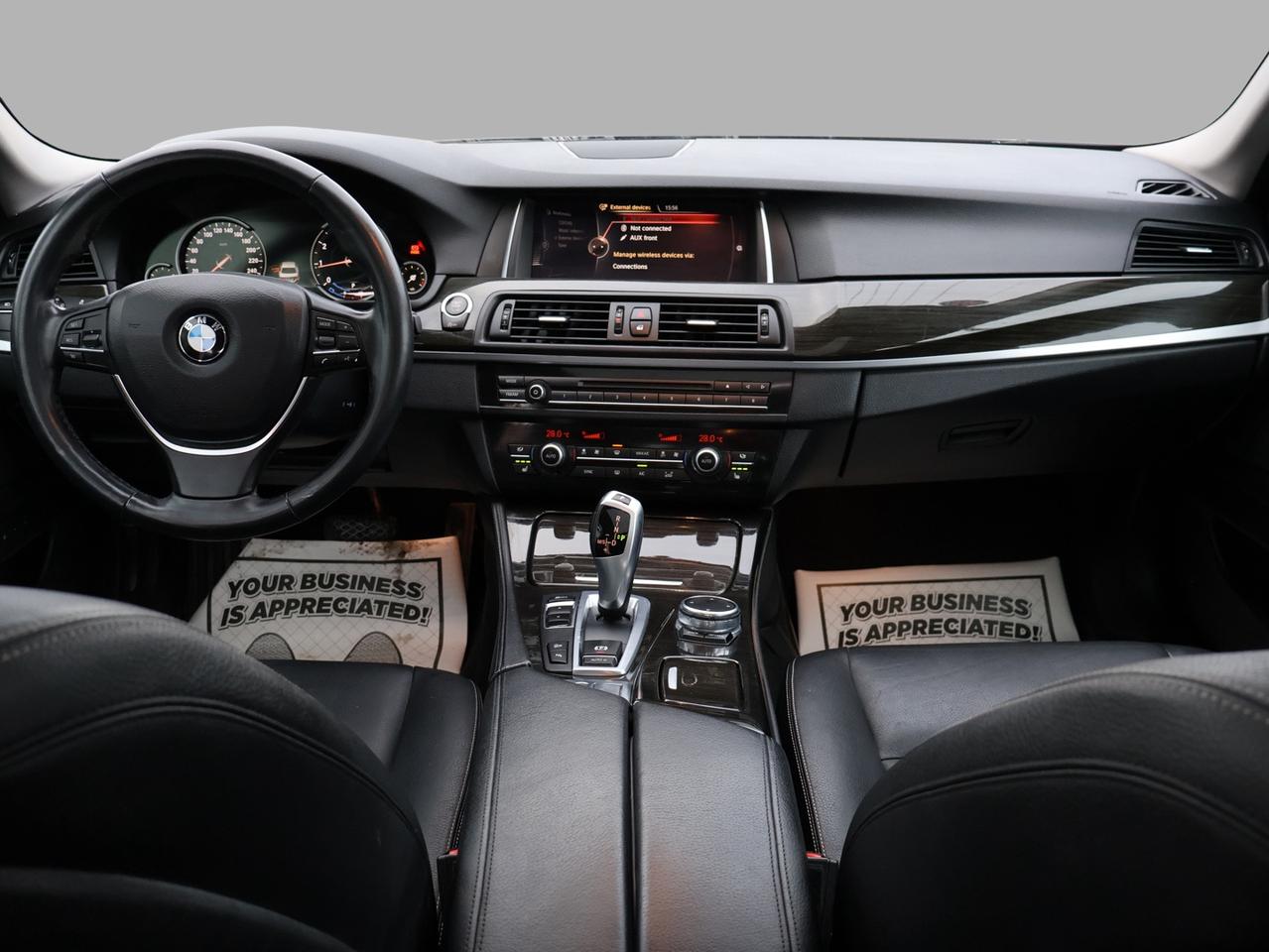 2016 BMW 5 Series 528i XDRIVE CERTIFIED NAV BLUETOOTH LEATHER HEATED SEATS SUNROOF CRUISE ALLOYS Photo